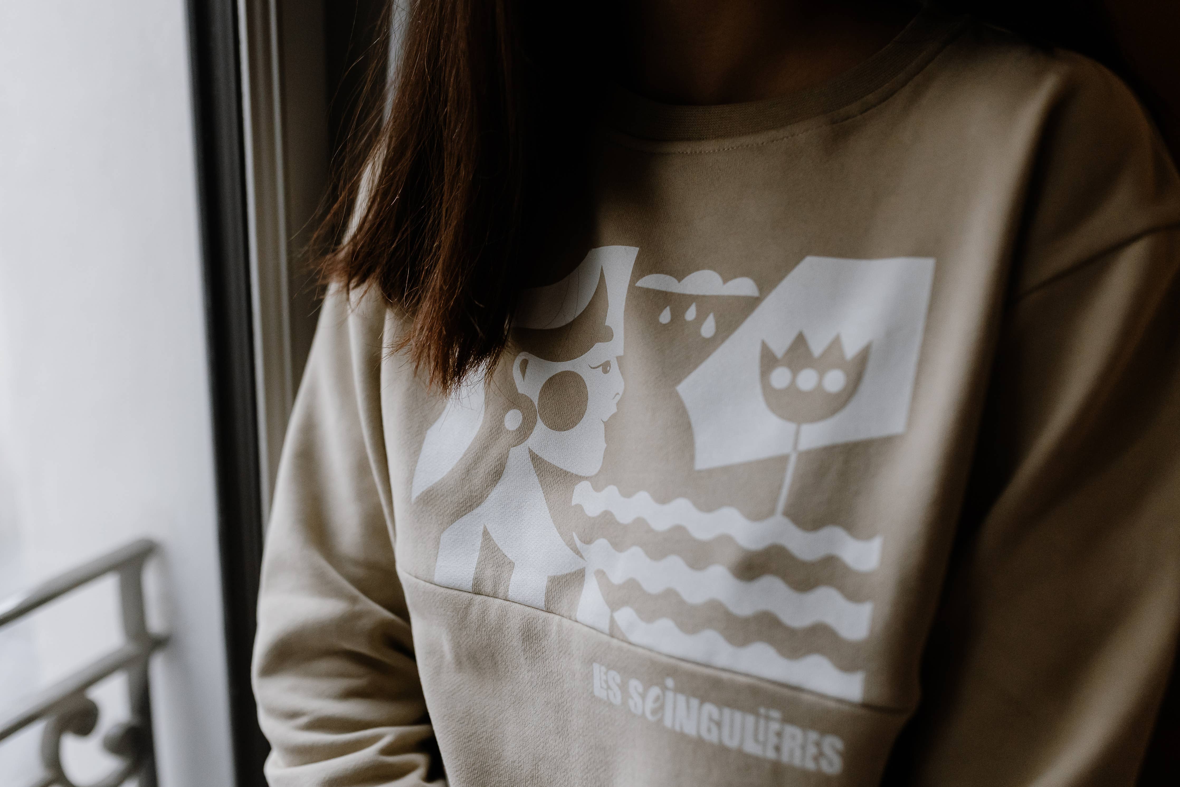 les-seingulieres-you-and-milk-still-sweatshirt-dazwischen-freiburg