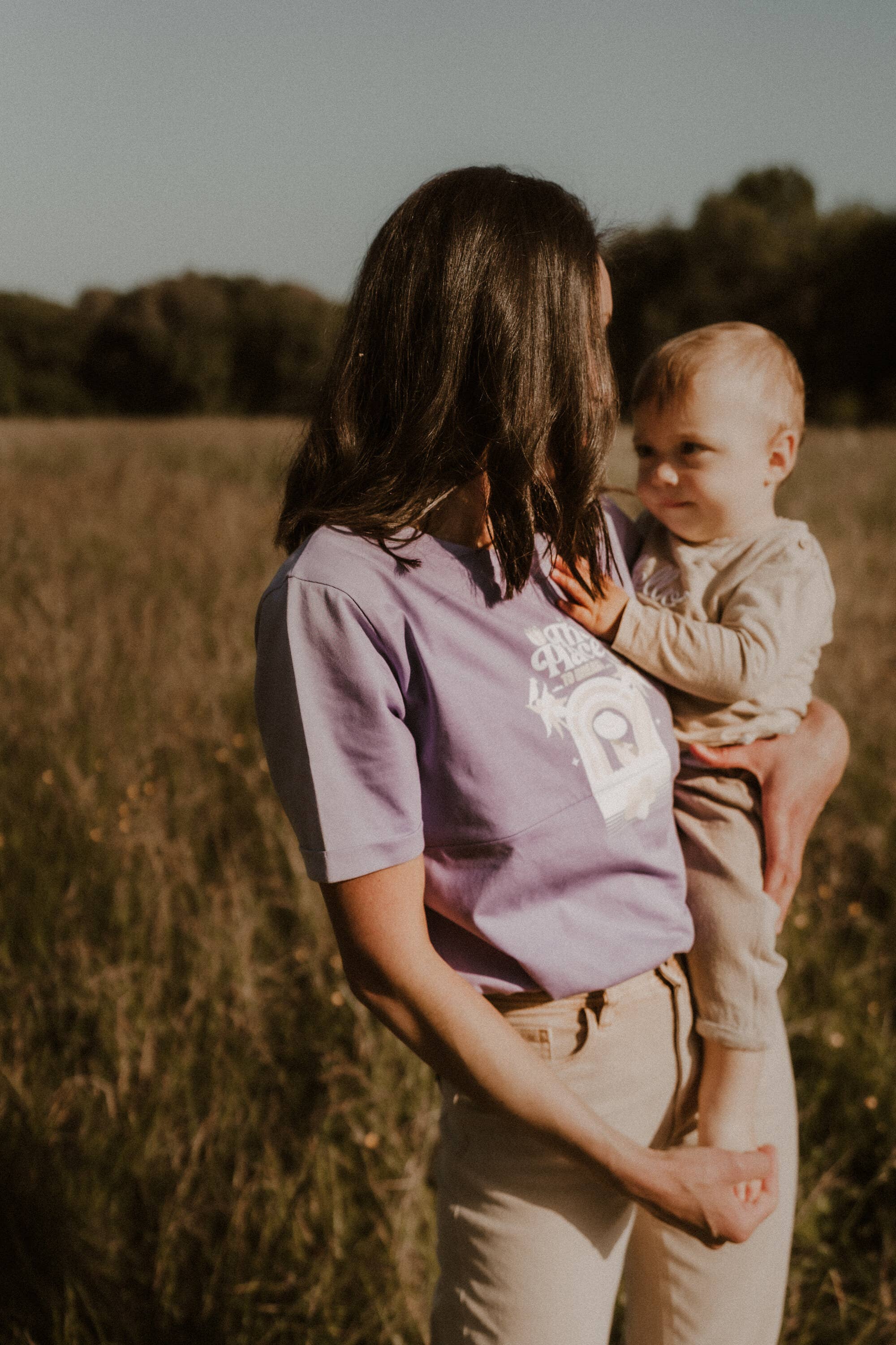 cooles-still-shirt-lila-you-and-milk-dazwischen-freiburg-concept-store