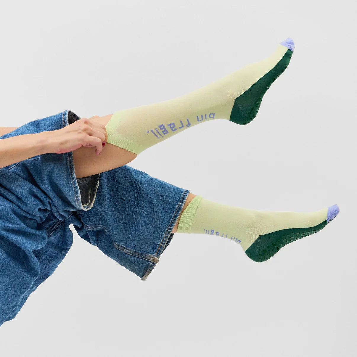 bin-fragil-socken-mit-anti-rutsch-noppen-freiburg