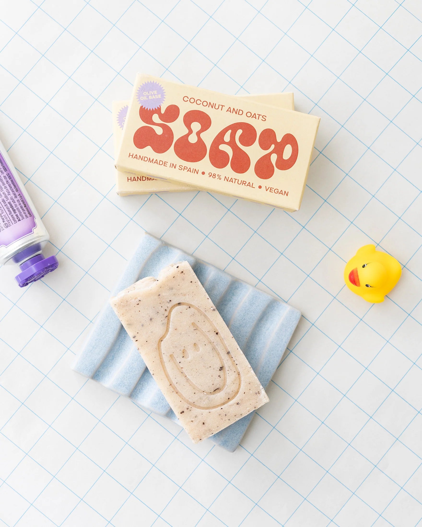 coconut-oats-seife-mit-smiley-tarta-gelatina-freiburg-concept-store