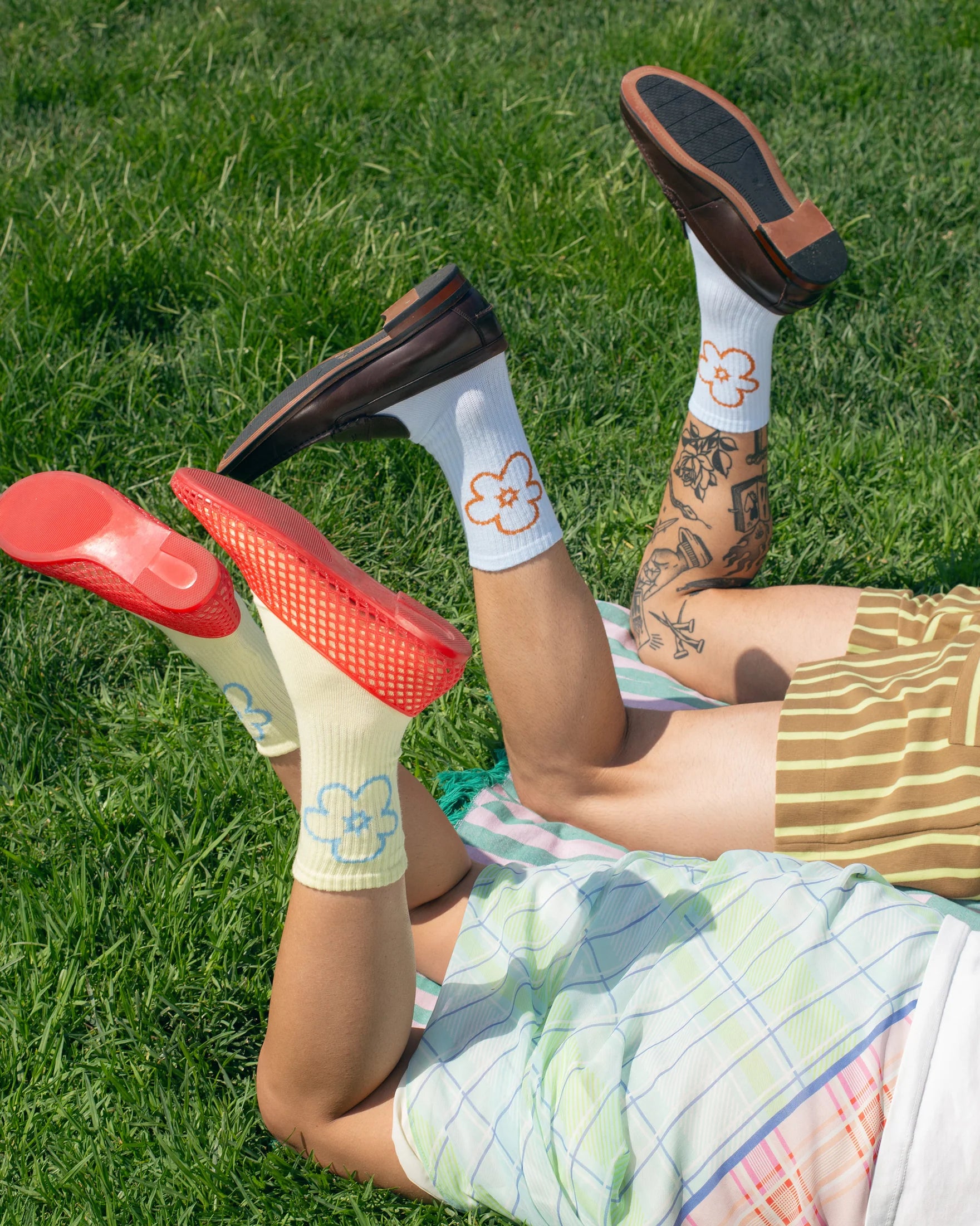cry-club-statement-socken-tarta-gelatina-freiburg-concept-store