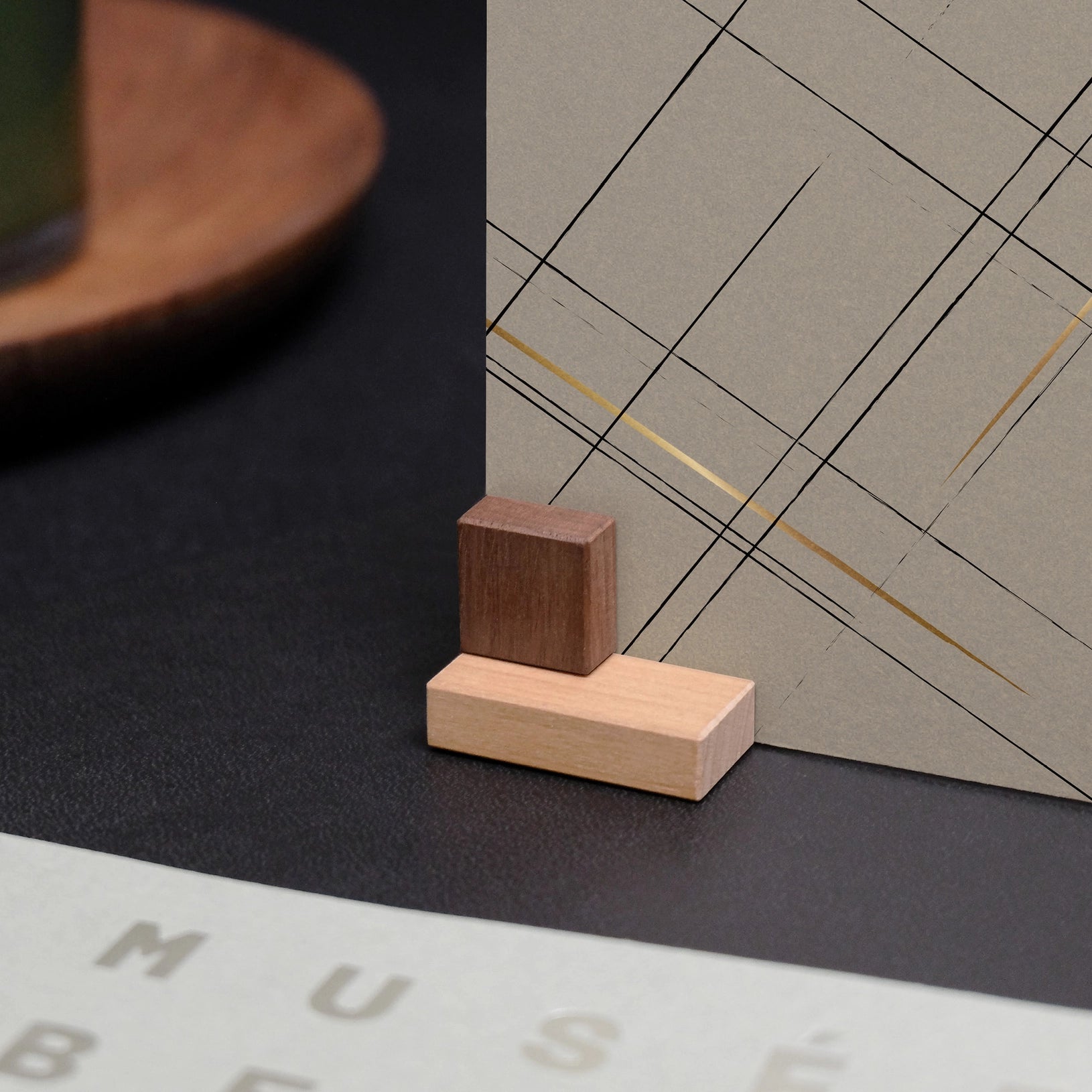 magnetischer-fotohalter-aus-holz-freiburg-concept-store-dazwischen