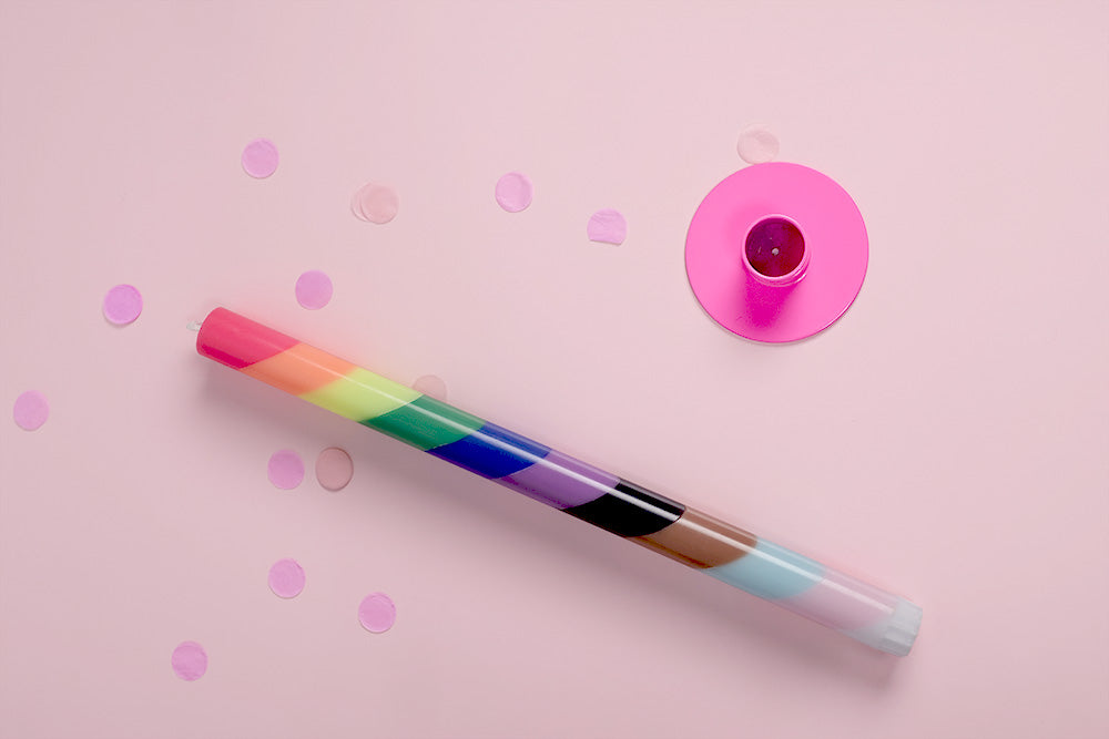 pride-kerze-regenbogen-streifen-freiburg-concept-store-dazwischen-wiehre